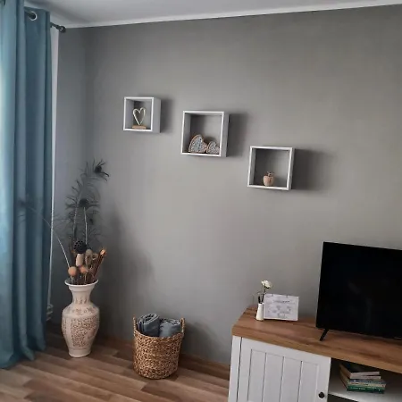 Apartment Angel *